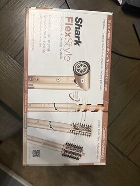 *Reduced* Shark FlexStyle Air Styling & Drying System - Gently used! Make offer!